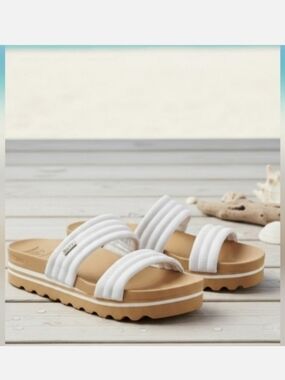 NEW! Reef White Double Strap Platform Slide Sandals